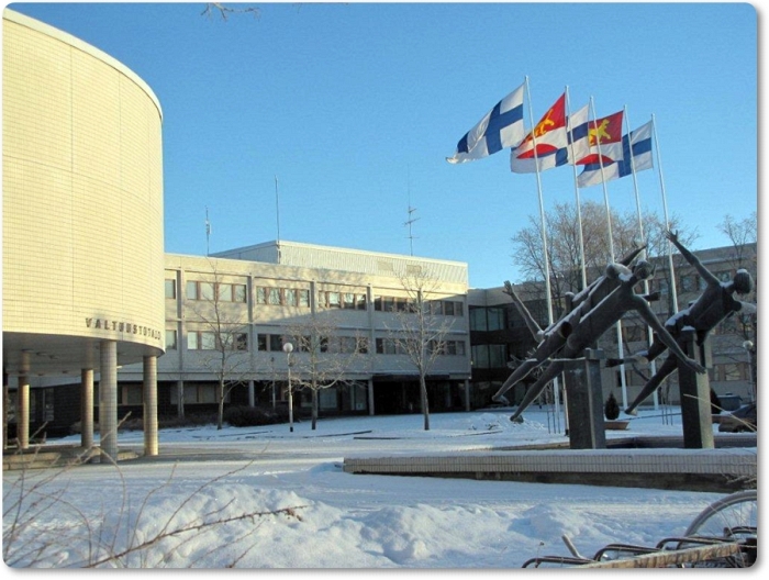 Kaupungintalon liputus